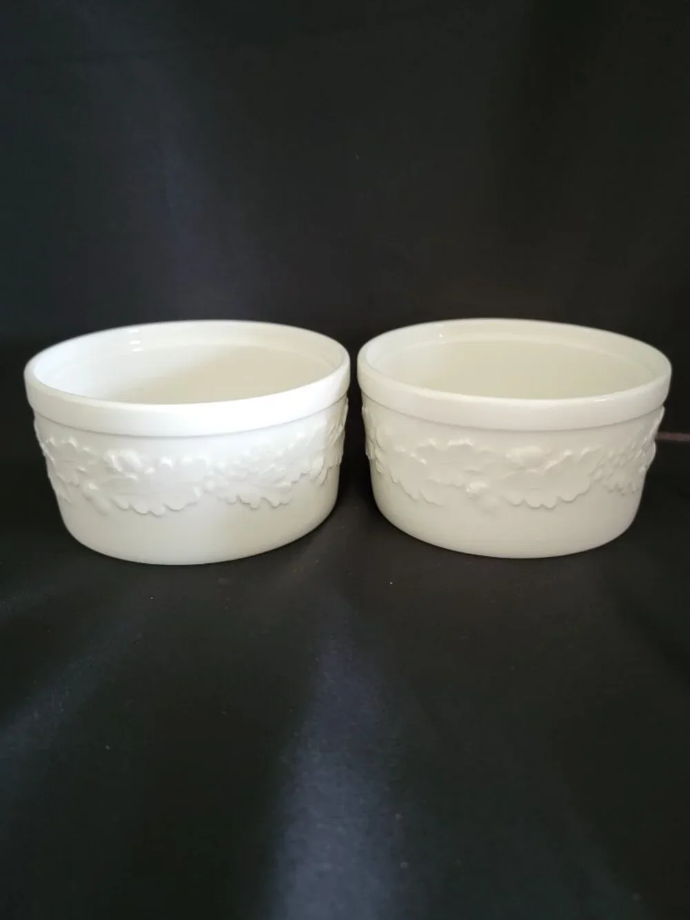 Rare Set of 2 Martha Stewart Everyday White Acorn Embossed Ramekin Dishes Bowls